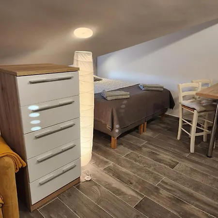Apartment Blue - Right At The *